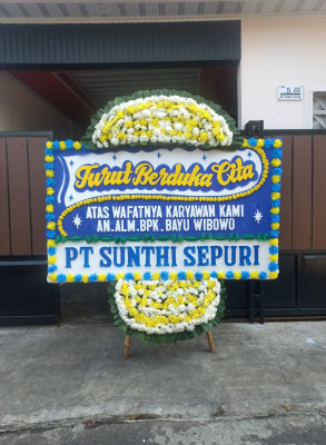 Papan Bunga Duka di Maos