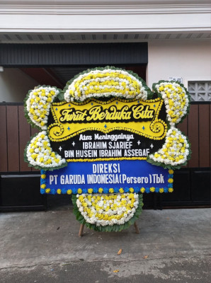 Papan Bunga Duka di Maos